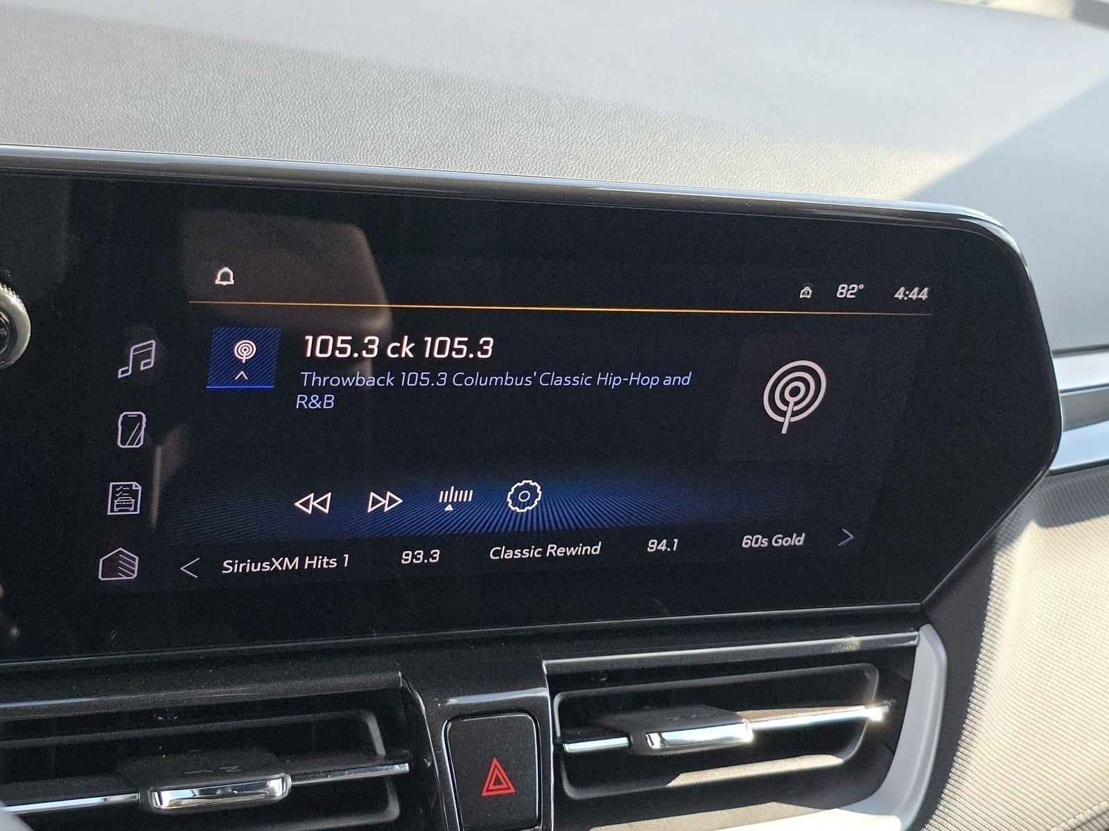 Used 2024 Chevrolet TrailBlazer LT image 32