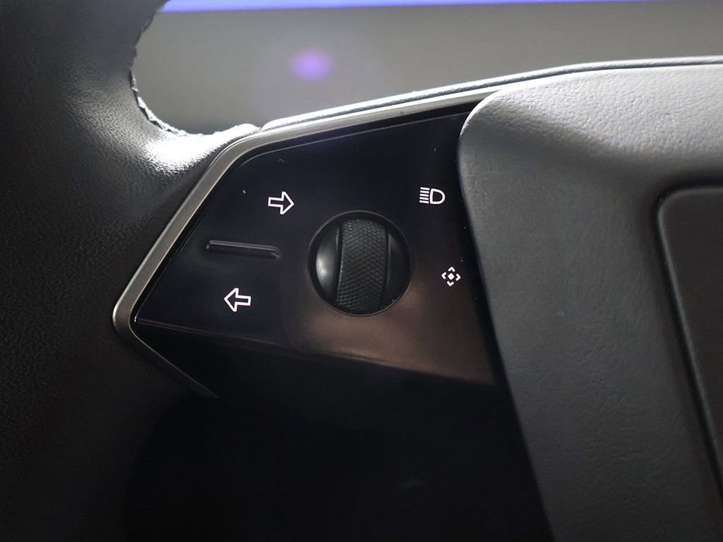 Used 2024 Tesla Cybertruck AWD Crew Cab image 45