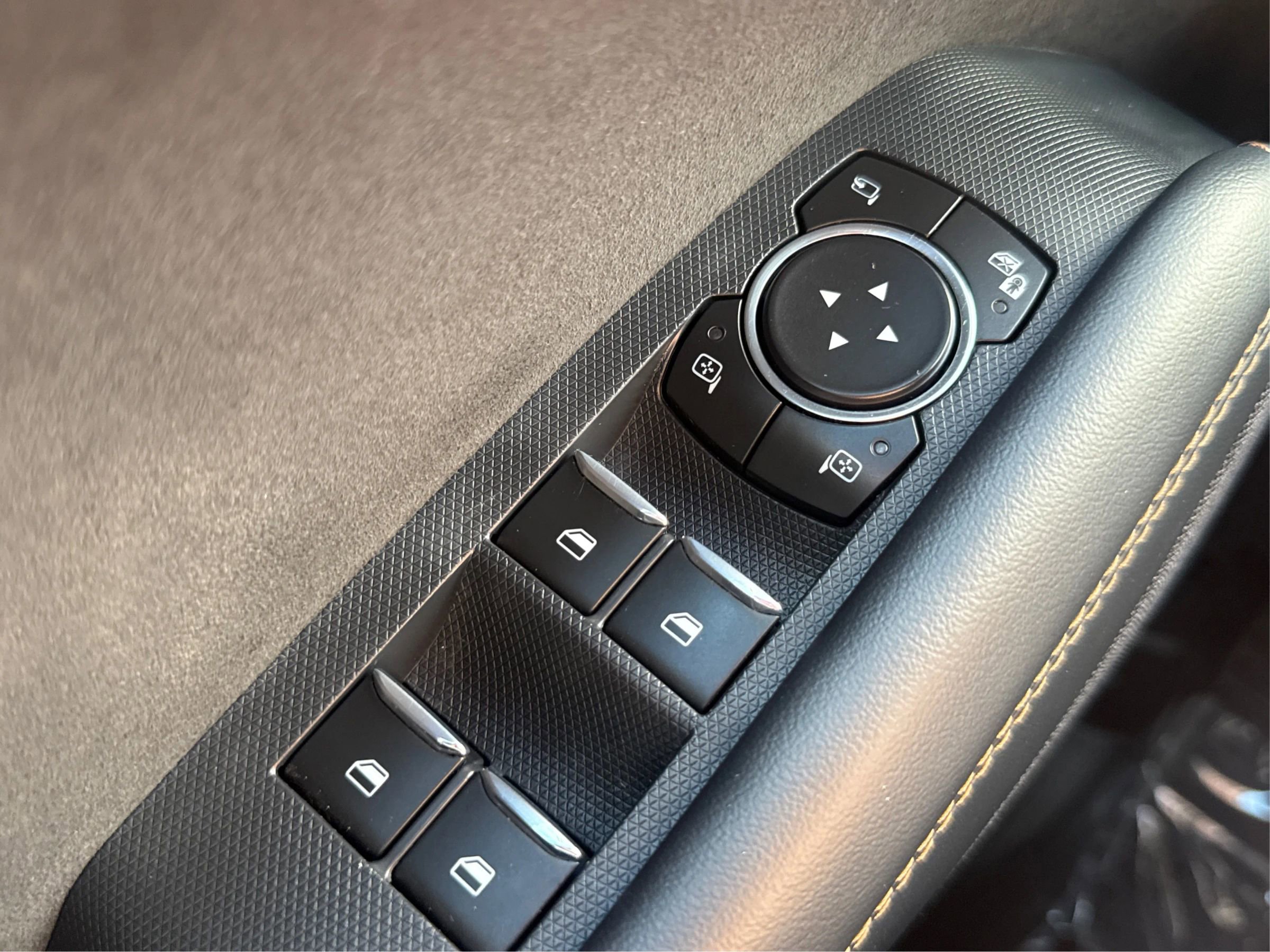 Used 2022 Ford Mustang Mach-E GT image 39