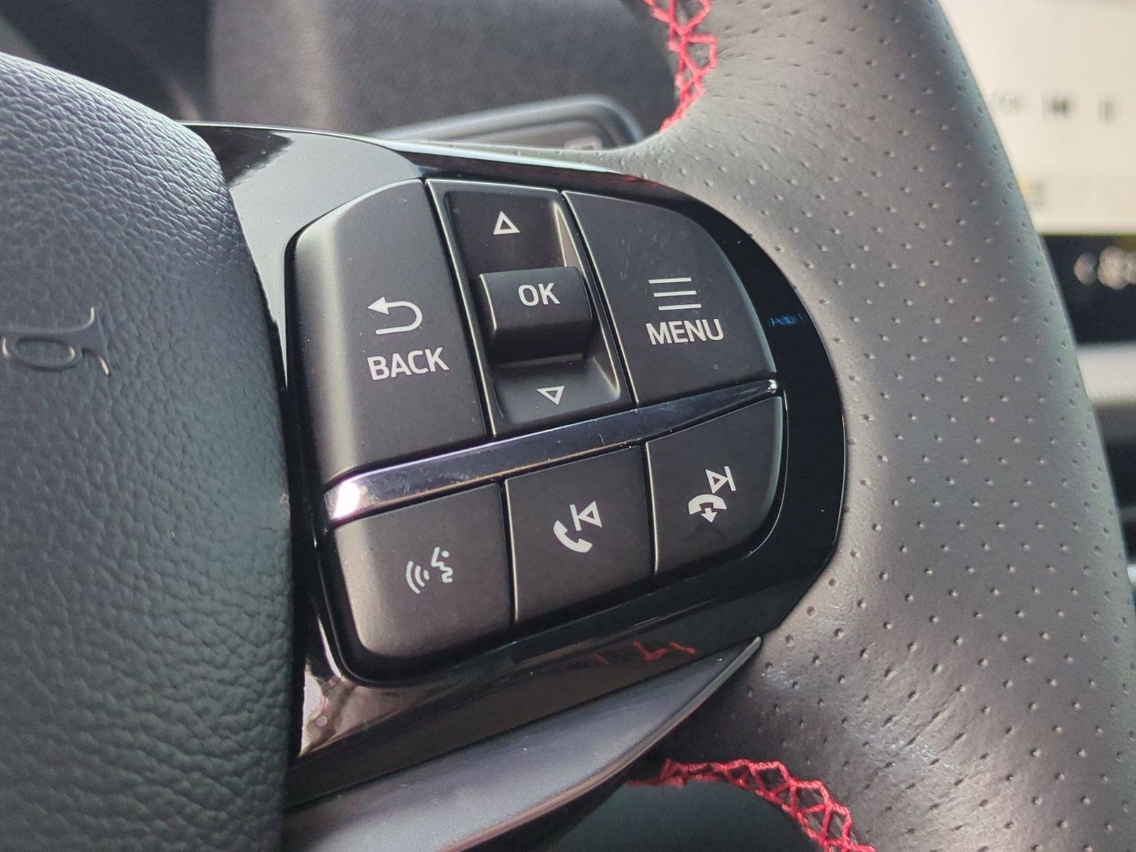 Used 2026 Ford Explorer ST-Line w/ Premium Package RWD image 19
