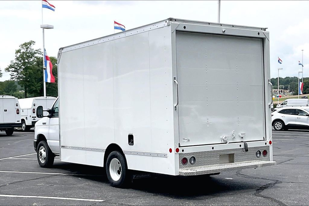 New 2024 Ford E-450 and Econoline 450 Super Duty w/ Driver's Safety Package image 3