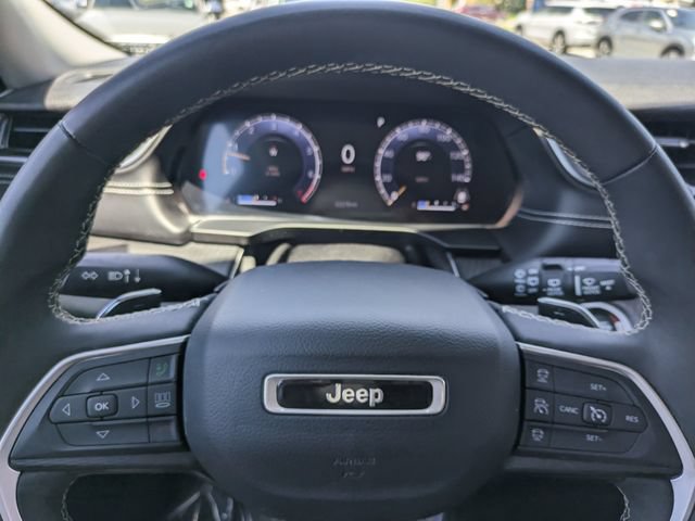 Used 2023 Jeep Grand Cherokee L Laredo RWD image 25