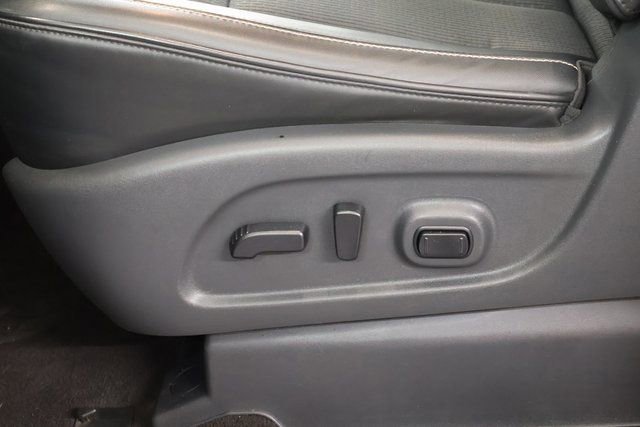 Used 2018 Nissan Titan PRO-4X image 10