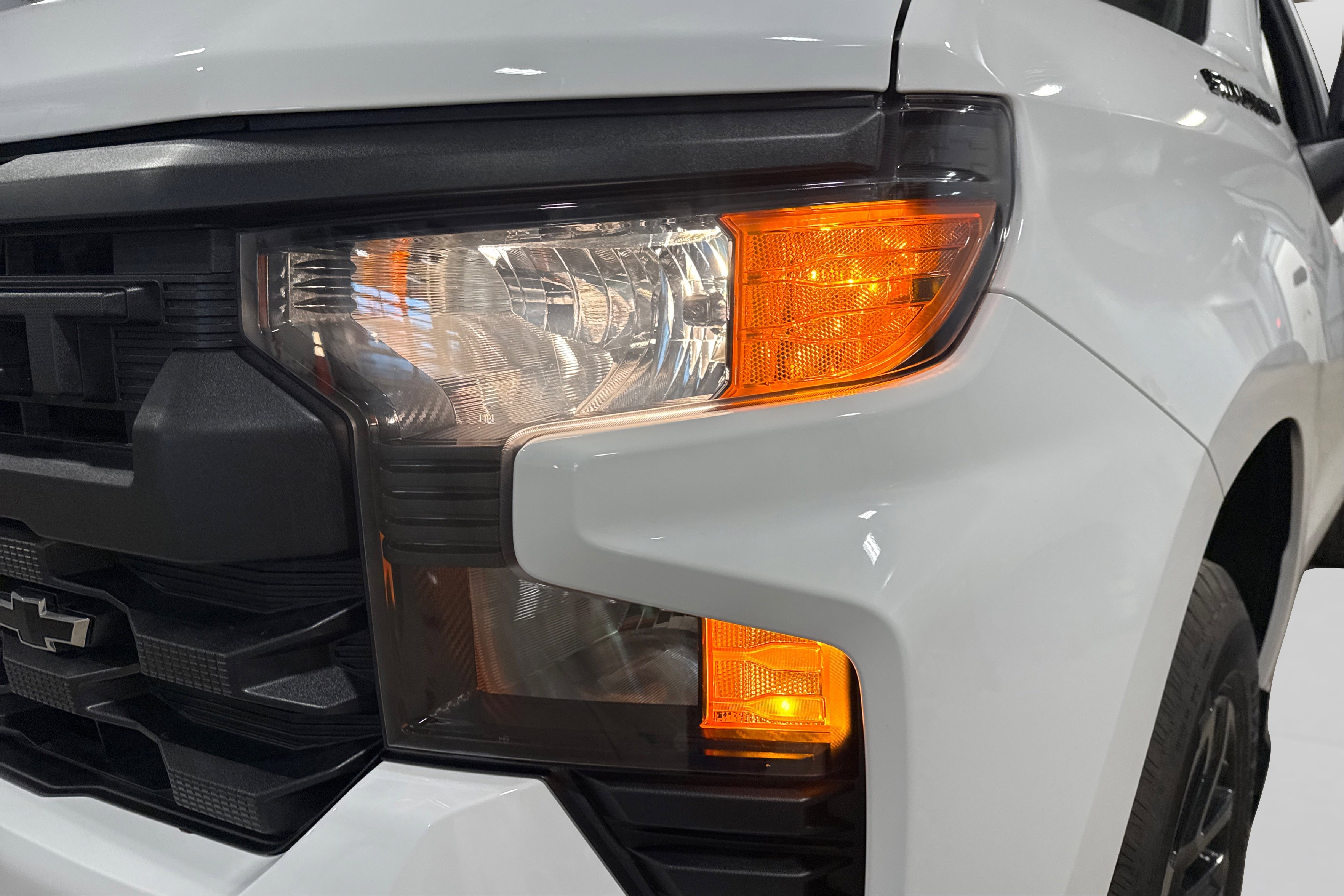 Used 2023 Chevrolet Silverado 1500 Custom image 13