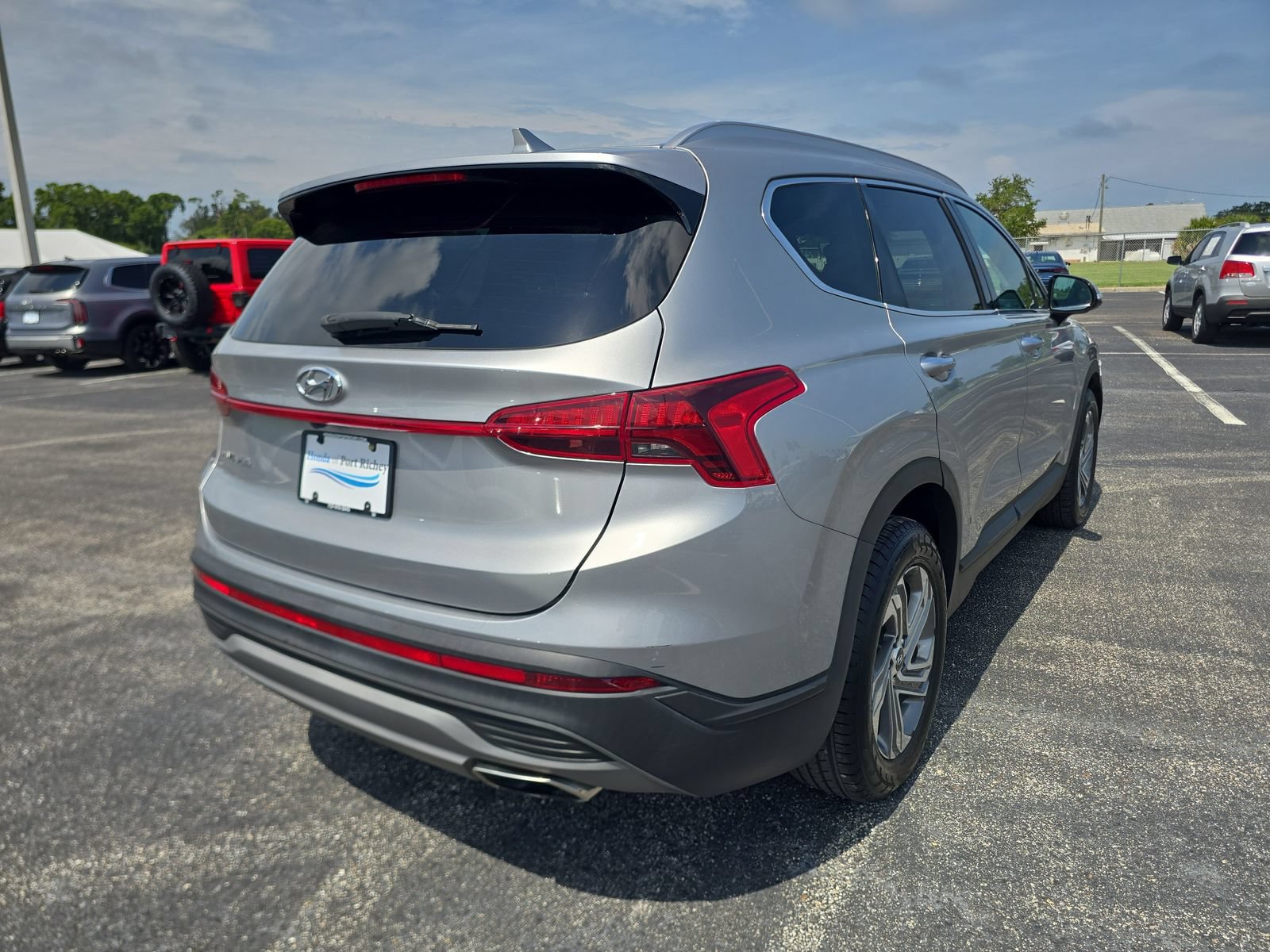 Used 2023 Hyundai Santa Fe SEL FWD image 4