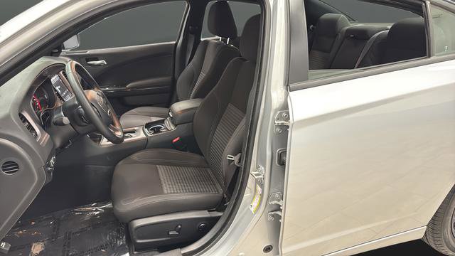 Used 2023 Dodge Charger SXT w/ Blacktop Package image 9