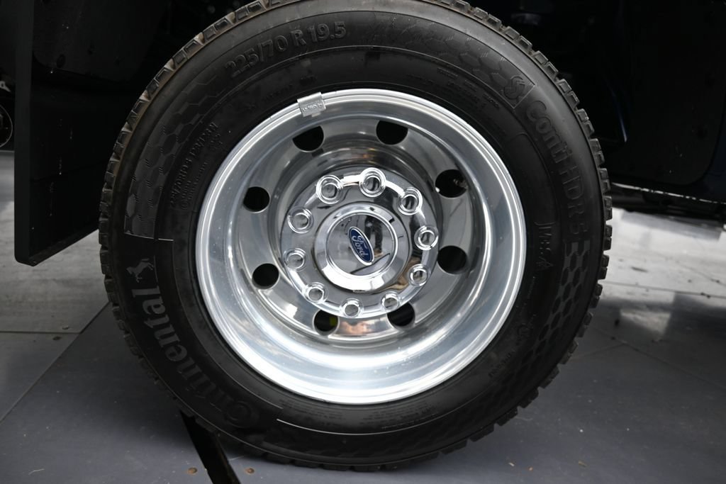 New 2027 Ford F450 Platinum w/ Platinum Plus Package AWD/4WD image 30