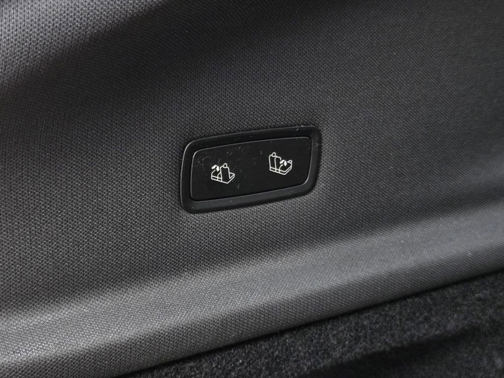 Used 2026 Tesla Model Y Long Range image 25