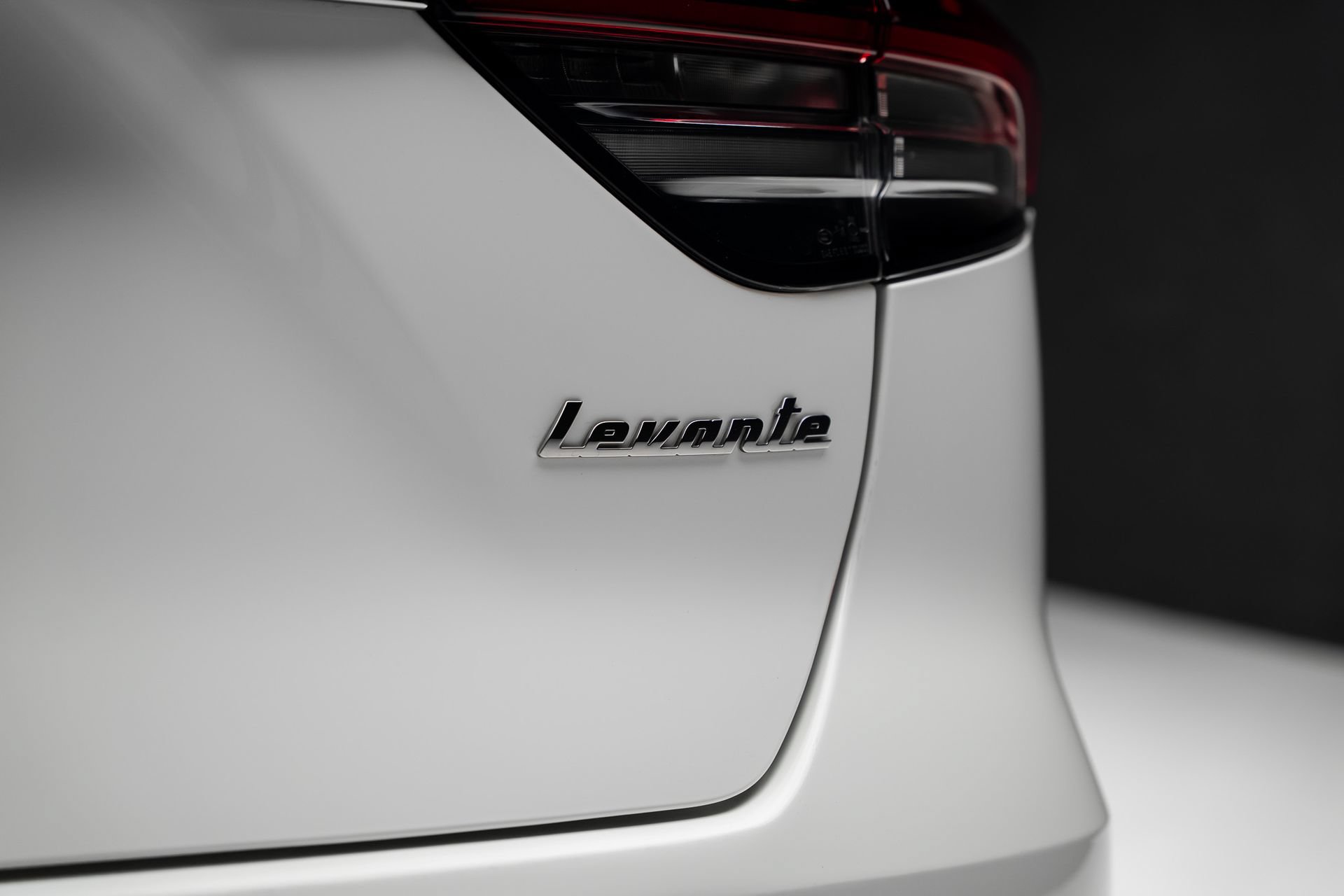 Used 2022 Maserati Levante GT AWD/4WD image 33