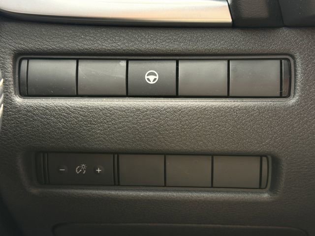 Used 2023 Nissan Rogue SV image 22