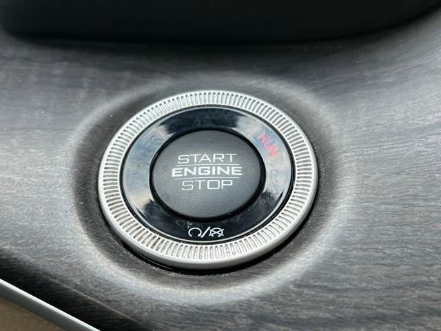 Used 2023 Jeep Grand Cherokee Limited image 17