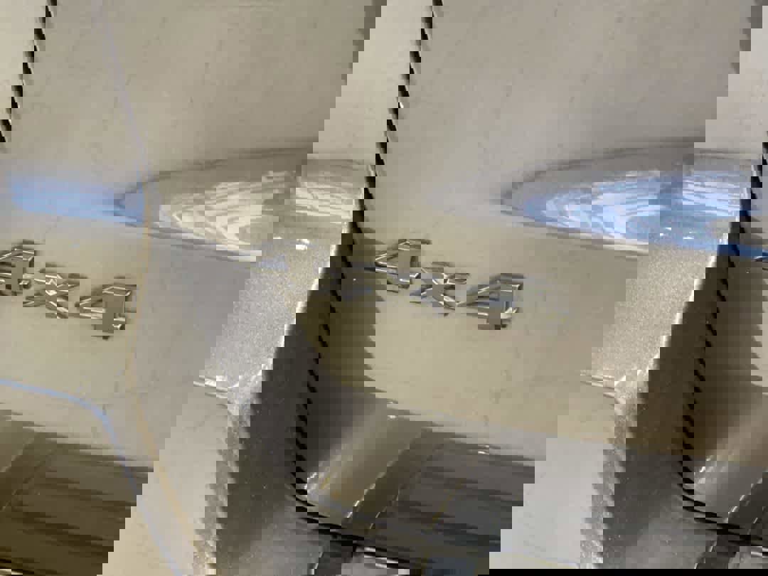 Used 2018 Jeep Grand Cherokee Altitude image 11