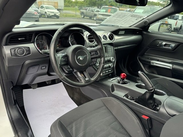 Used 2017 Ford Mustang GT w/ GT Performance Package image 7