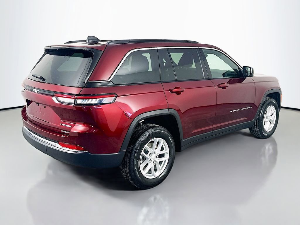 New 2026 Jeep Grand Cherokee Laredo X RWD image 7