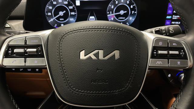 Used 2024 Kia Telluride SX Prestige X-Line AWD/4WD image 16