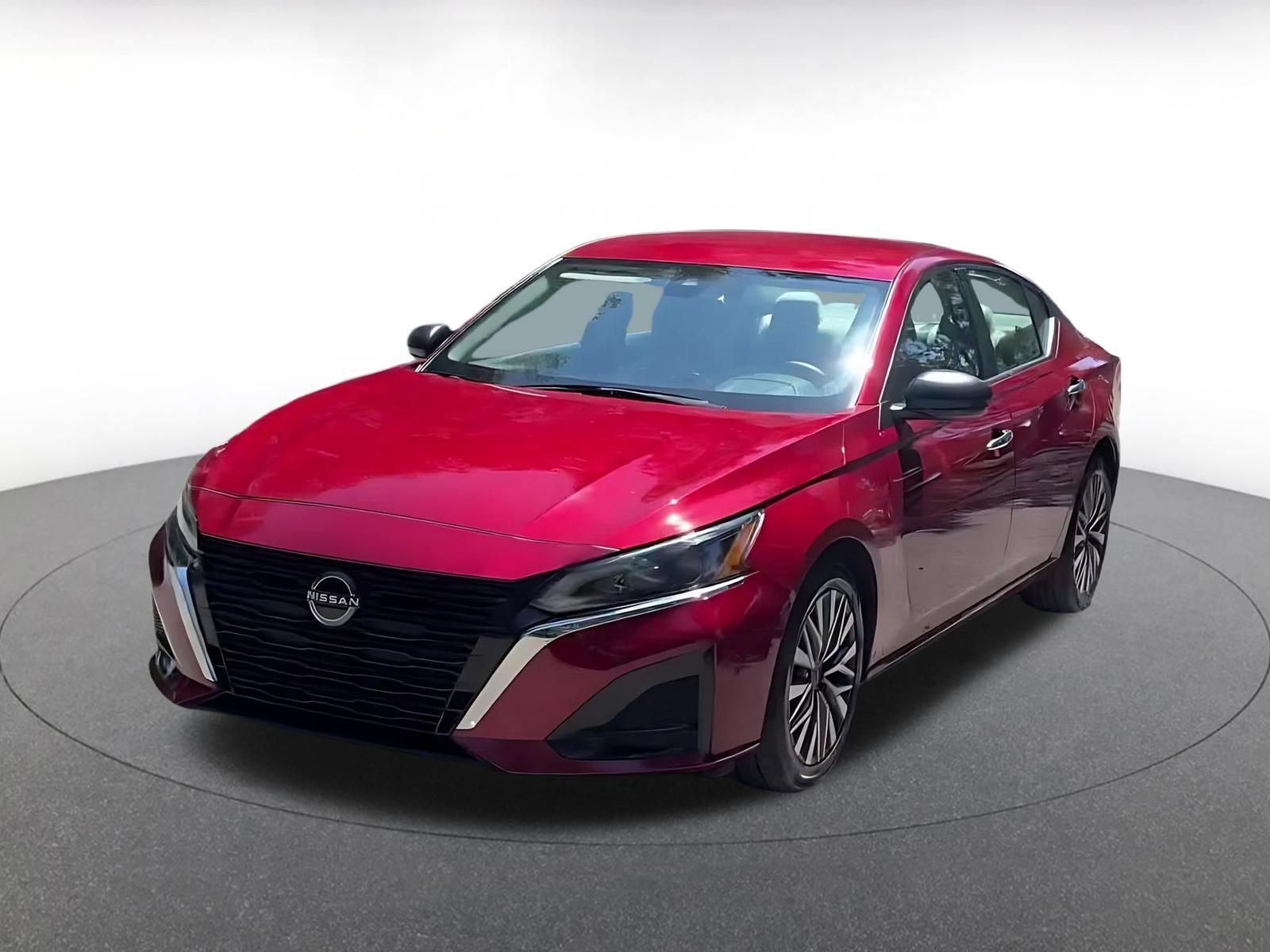 Used 2025 Nissan Altima 2.5 SV FWD image 6