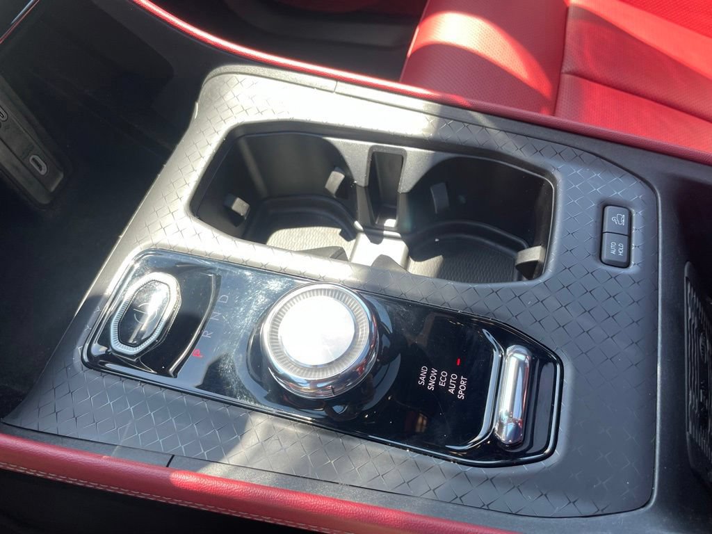 Used 2024 Jeep Wagoneer Launch Edition AWD/4WD image 28