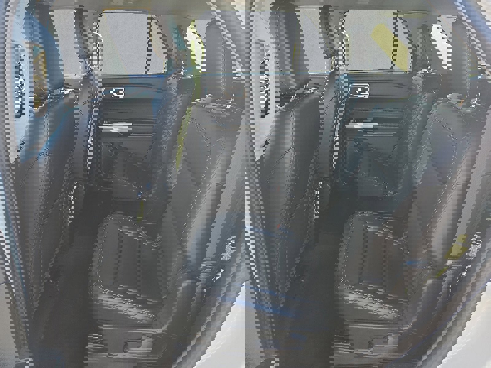 Certified 2022 Ford Explorer XLT w/ Equipment Group 202A image 23