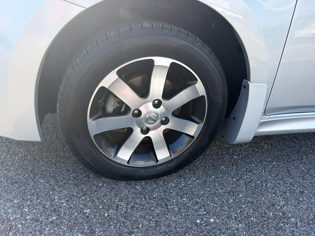 Used 2012 Nissan Sentra 2.0 SR w/ Special Edition Pkg FWD image 9
