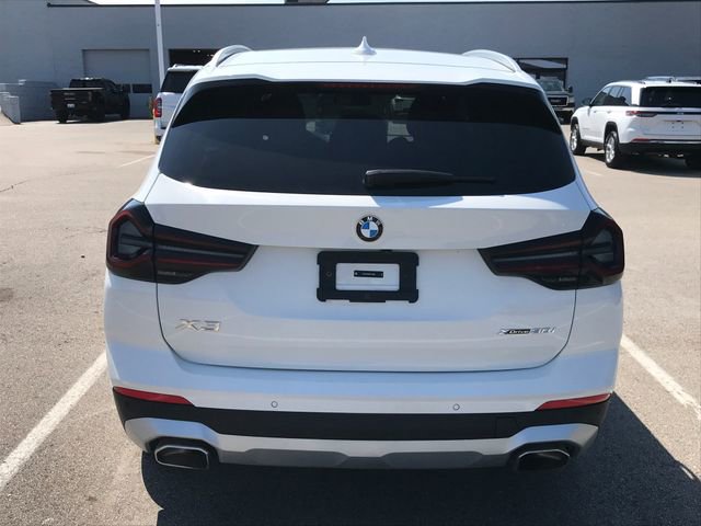 Used 2024 BMW X3 xDrive30i AWD/4WD image 11