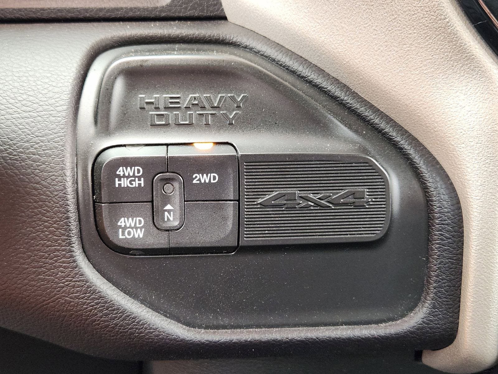 Used 2023 RAM 2500 Laramie AWD/4WD image 32