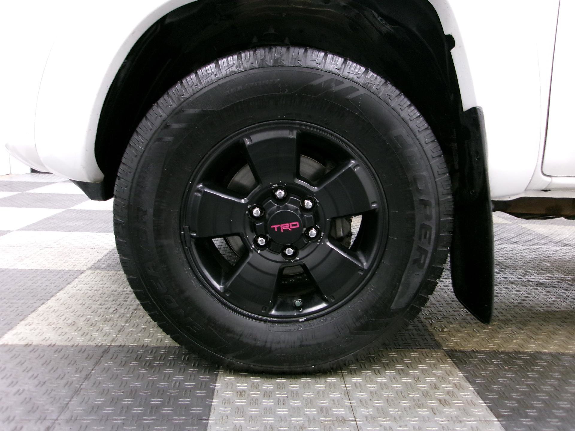 Used 2006 Toyota Tacoma PreRunner image 14