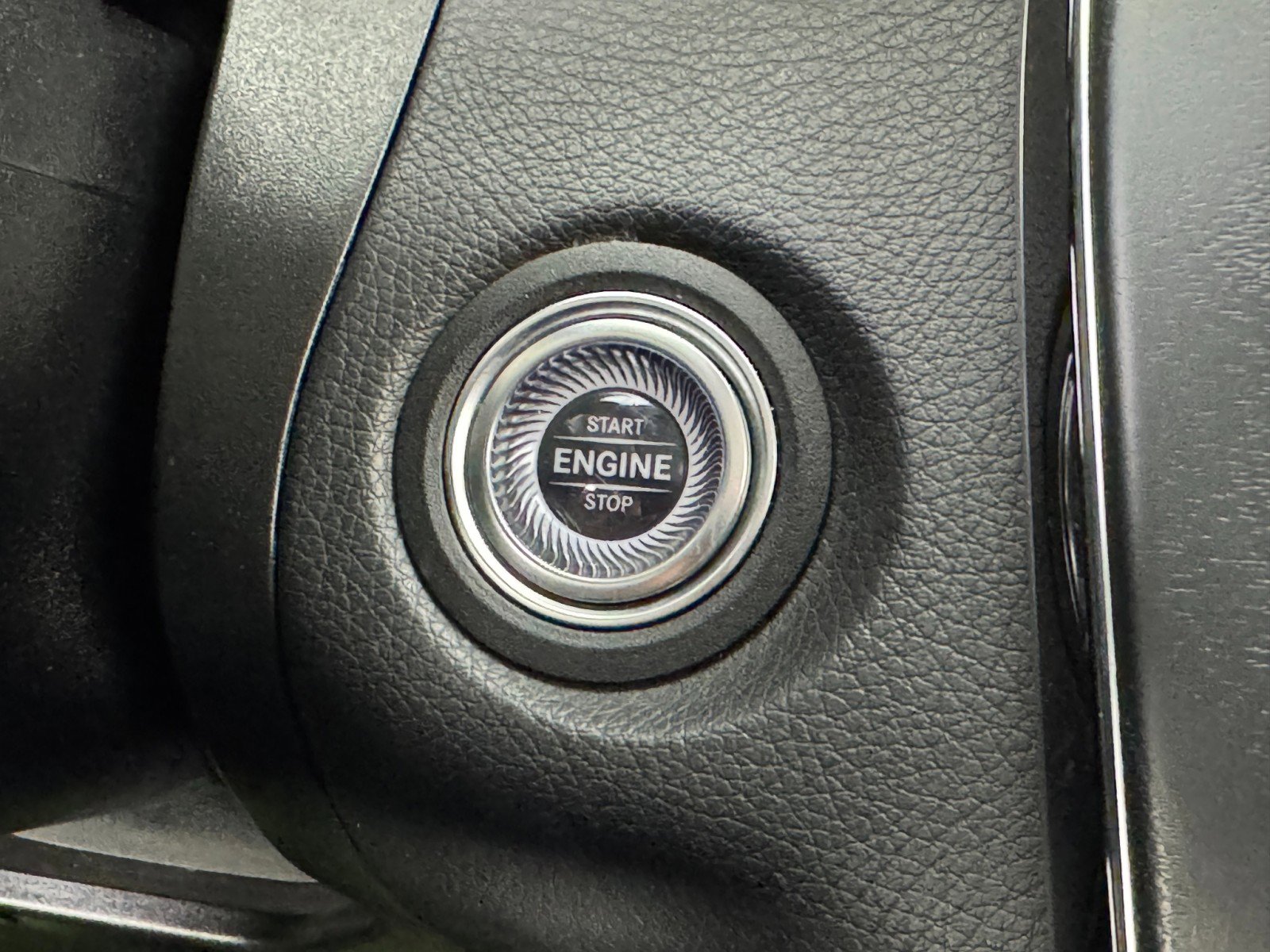 Used 2021 Mercedes-Benz GLC 300 image 22