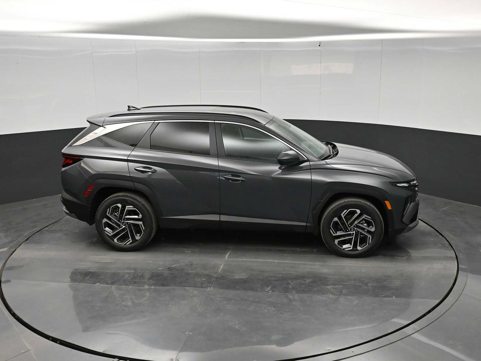 New 2026 Hyundai Tucson SEL Plus w/ Tow & Go Package AWD/4WD image 28