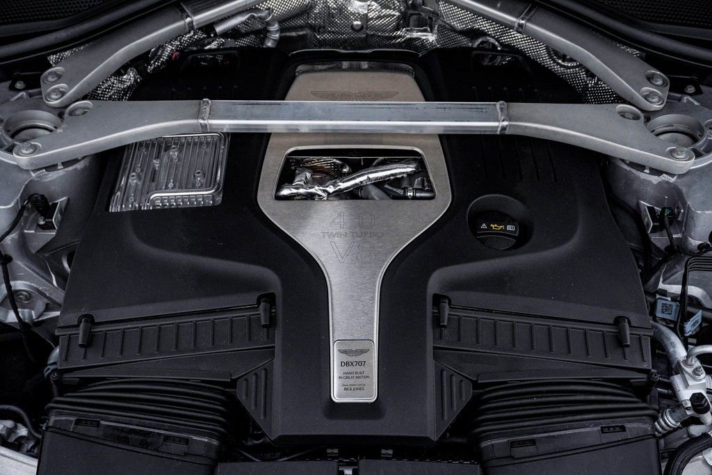 New 2026 Aston Martin DBX 707 image 36
