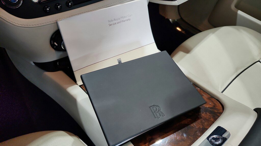 Used 2013 Rolls-Royce Ghost RWD image 39
