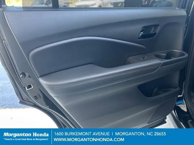 Used 2025 Honda Passport Black Edition image 31