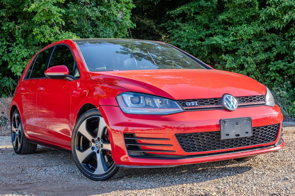 Used 2015 Volkswagen GTI SE FWD image 7