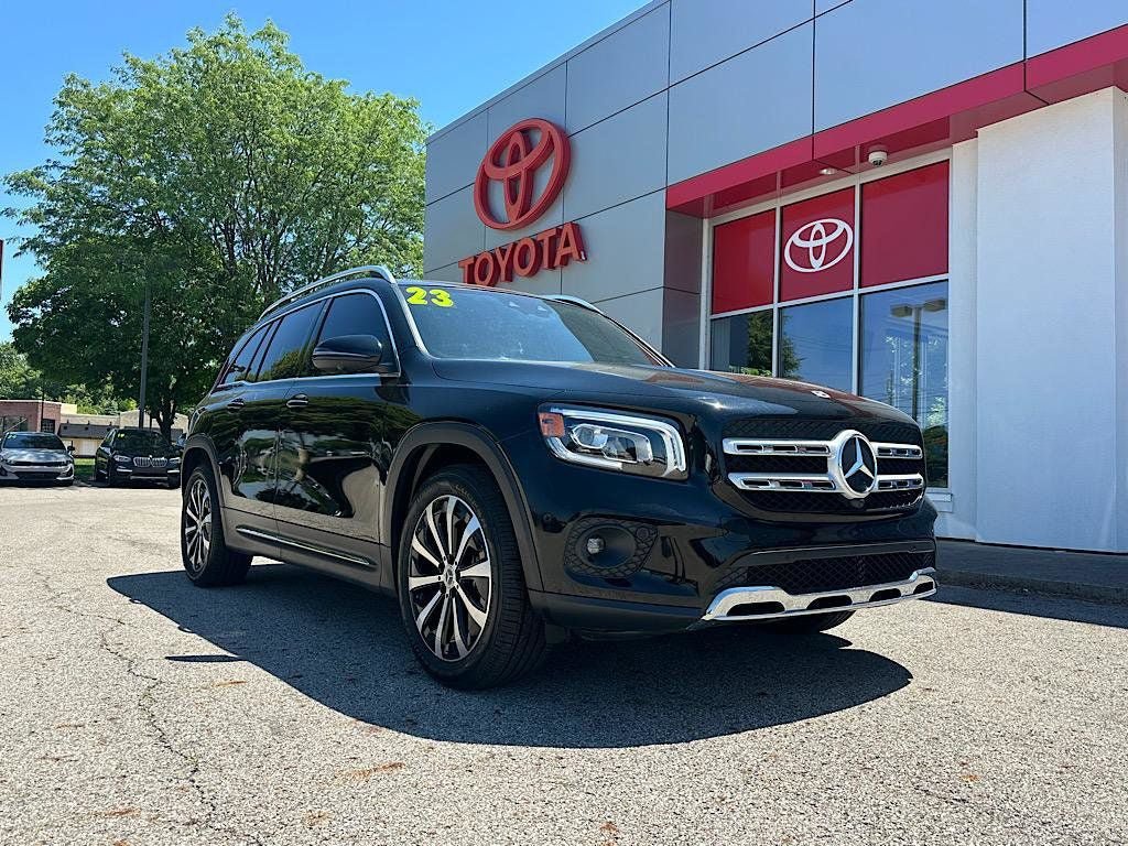 Used 2023 Mercedes-Benz GLB 250 4MATIC image 7
