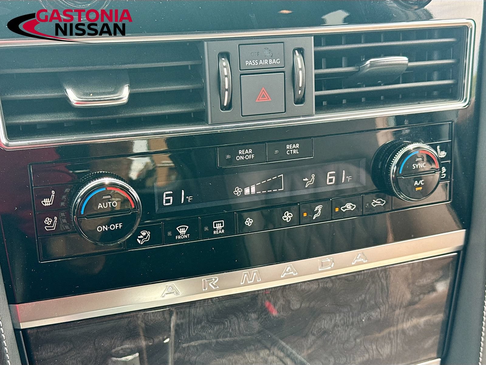 Used 2022 Nissan Armada Platinum AWD/4WD image 21