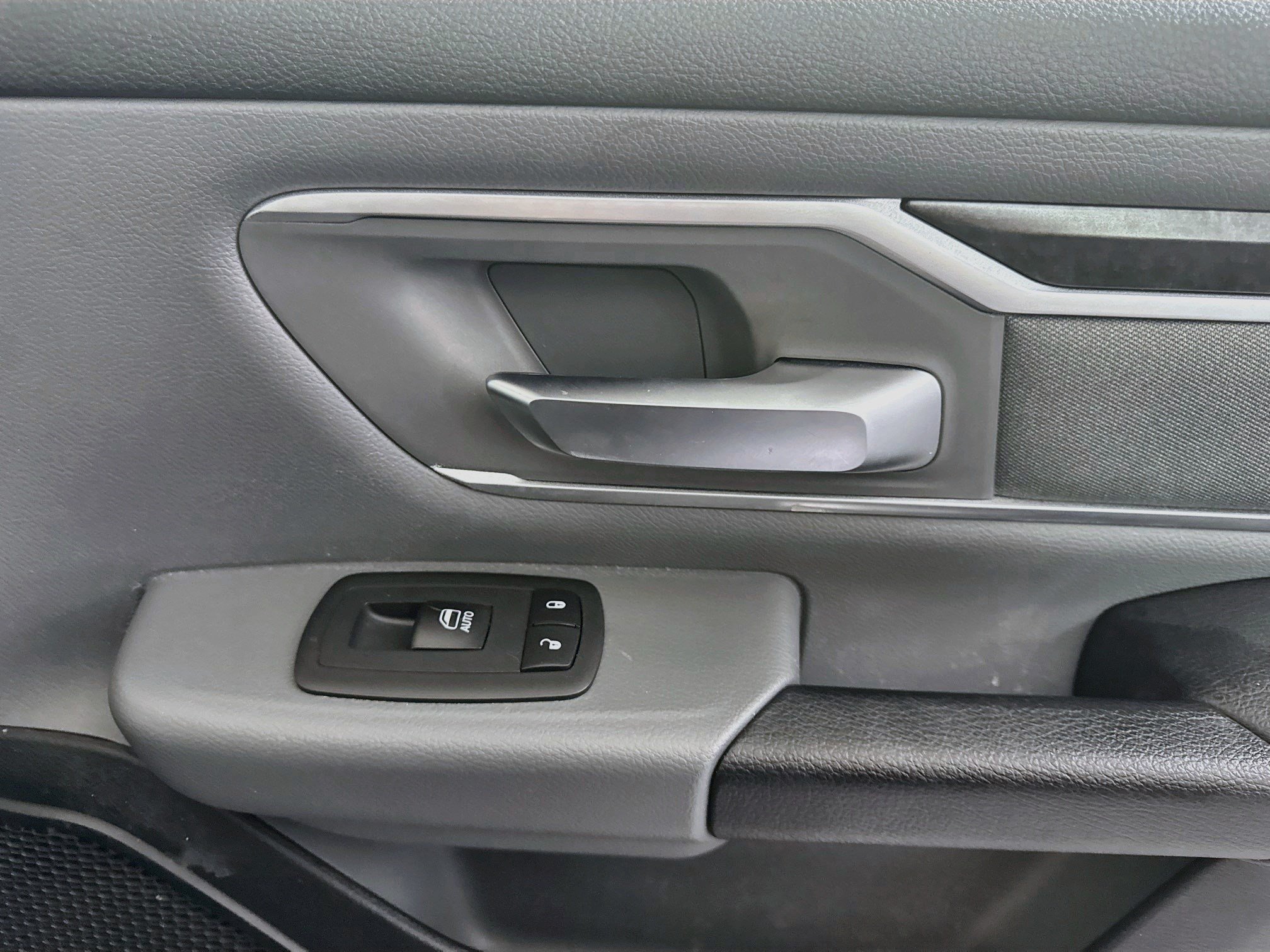 Used 2020 RAM 1500 Big Horn RWD image 31