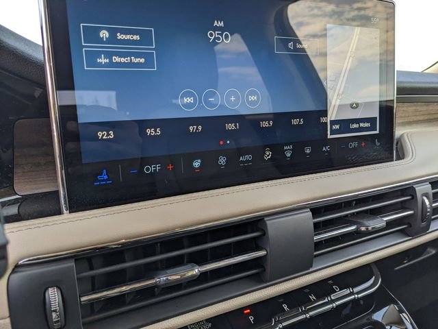 Used 2025 Lincoln Corsair Reserve w/ Rear Removable Package Tray image 25