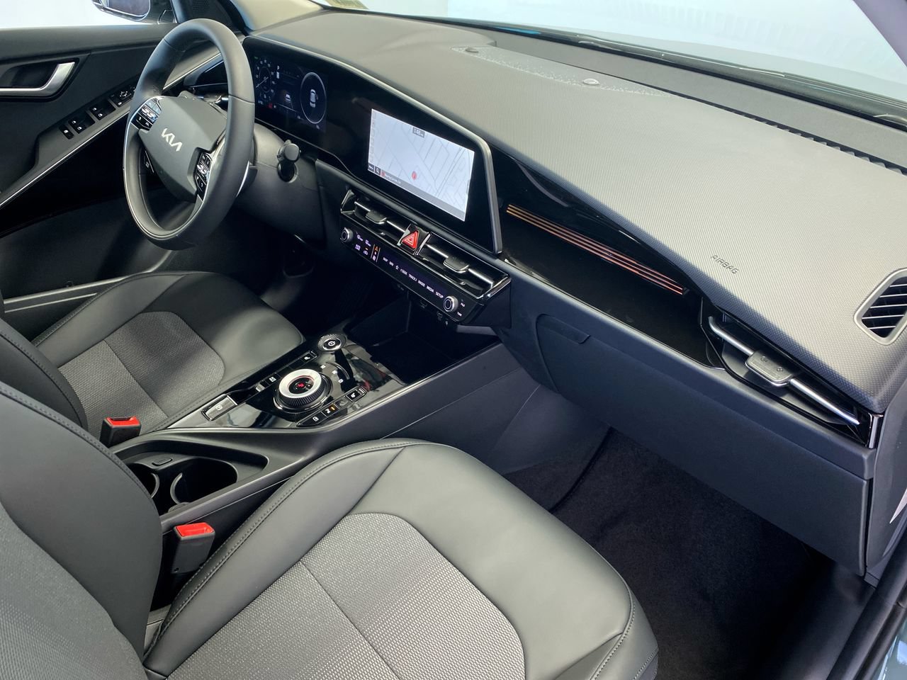 New 2026 Kia Niro Wind FWD image 30