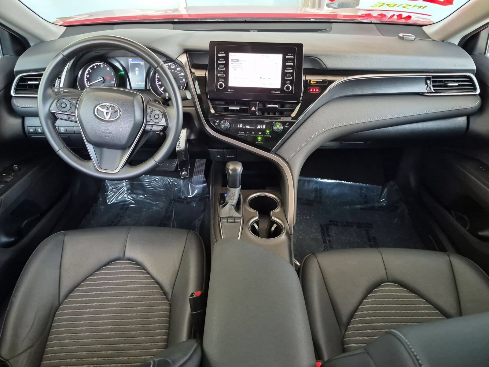 Used 2024 Toyota Camry SE FWD image 23