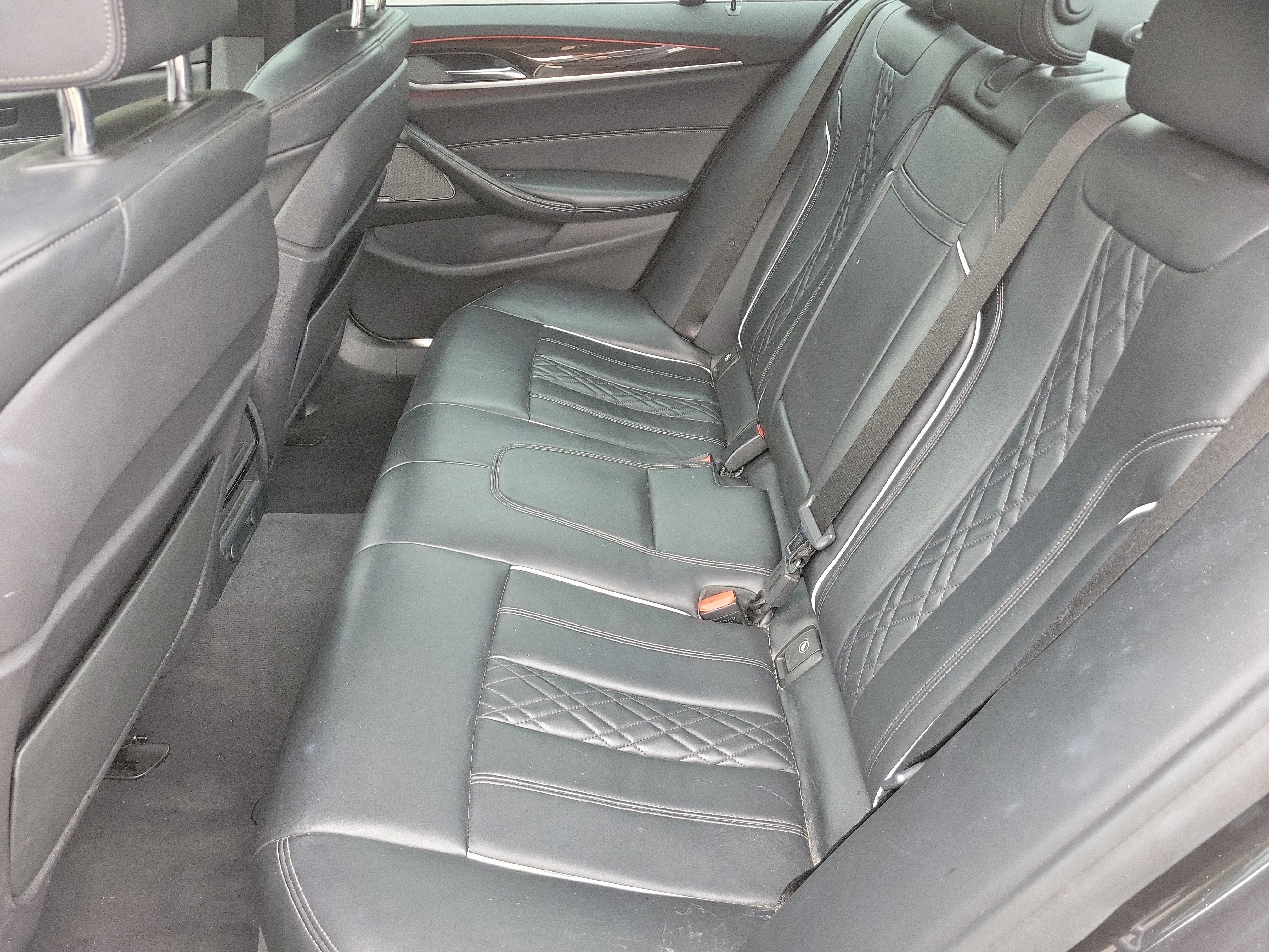 Used 2018 BMW 540i xDrive AWD/4WD image 12