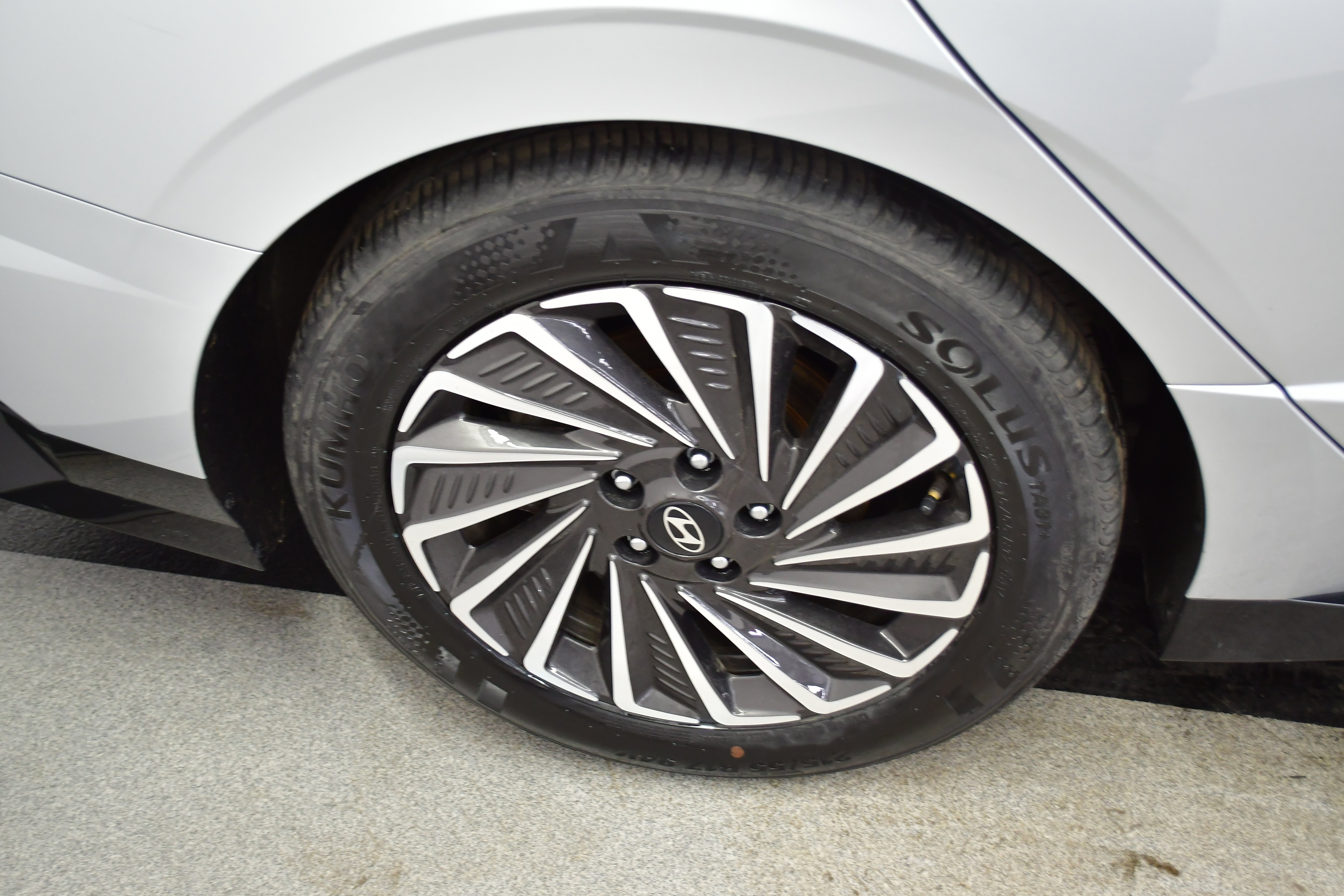 Used 2025 Hyundai Sonata SEL FWD image 36