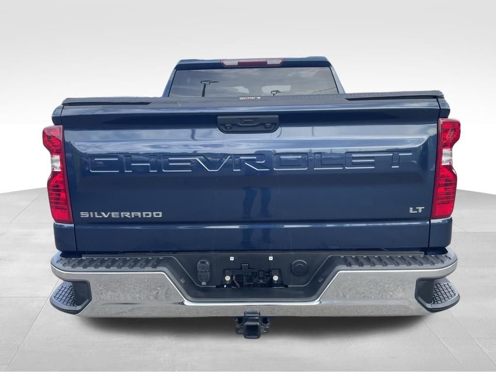 Used 2022 Chevrolet Silverado 1500 LT AWD/4WD image 13