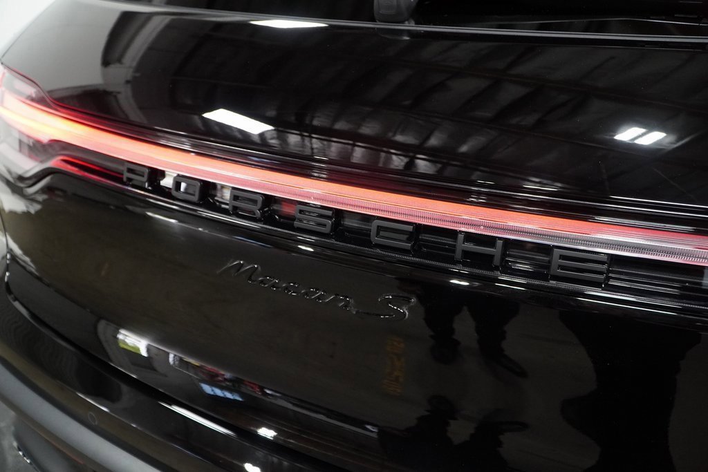 Used 2024 Porsche Macan S image 9