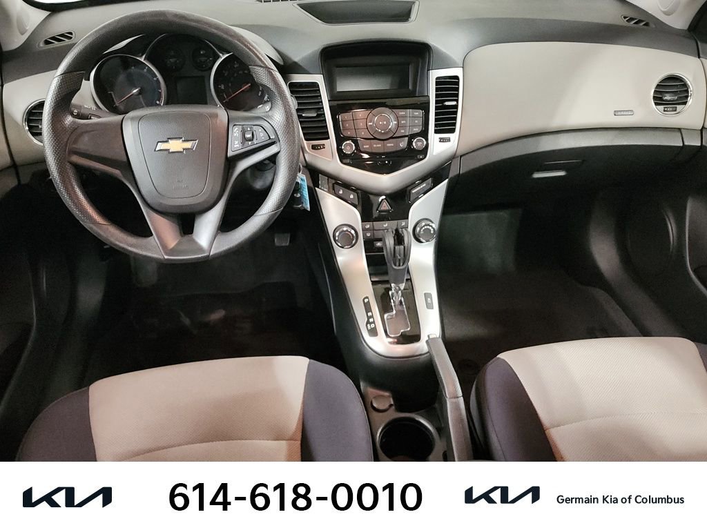 Used 2014 Chevrolet Cruze LS image 17