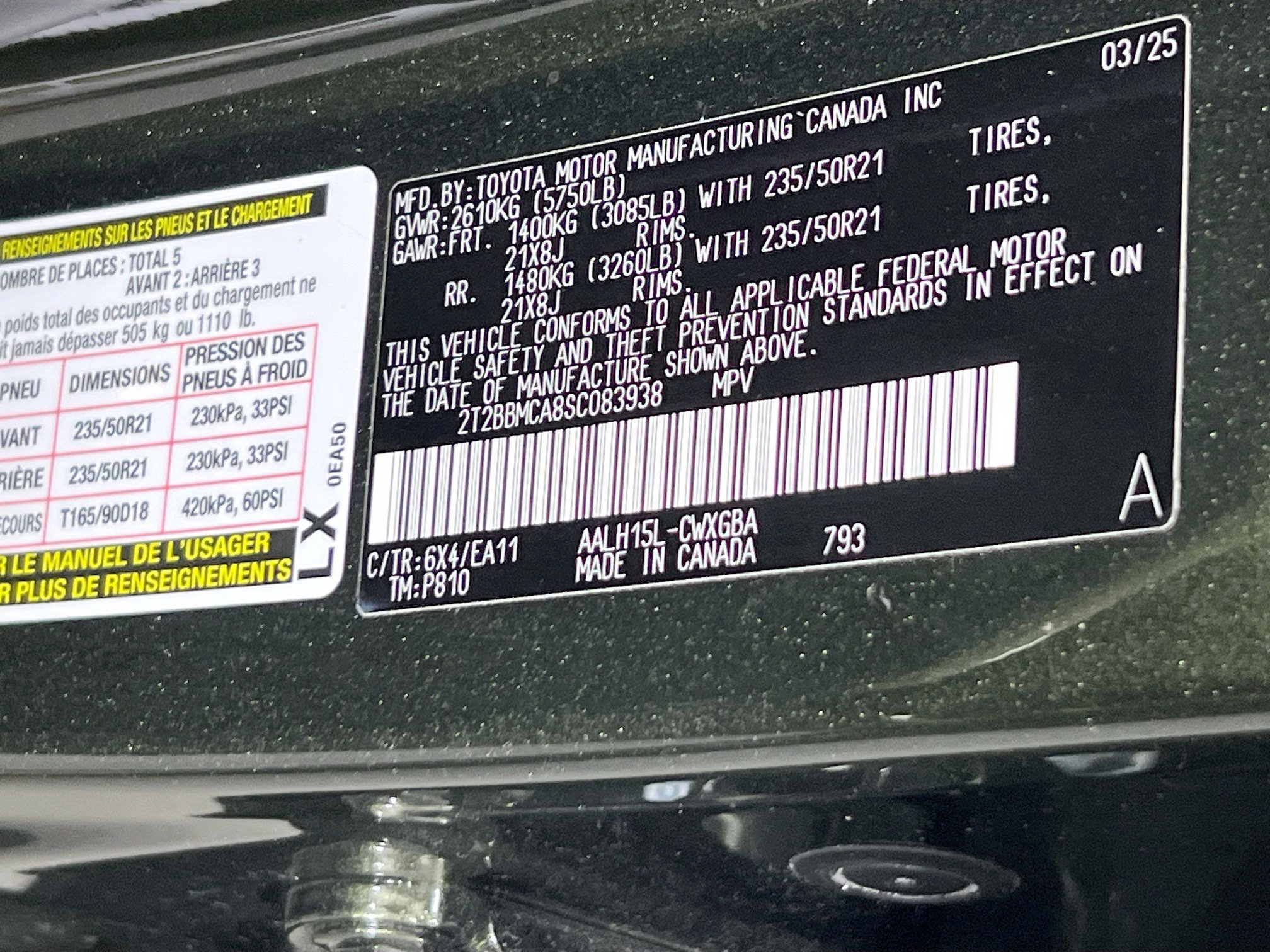 Used 2025 Lexus RX 350h w/ Accessory Package image 32