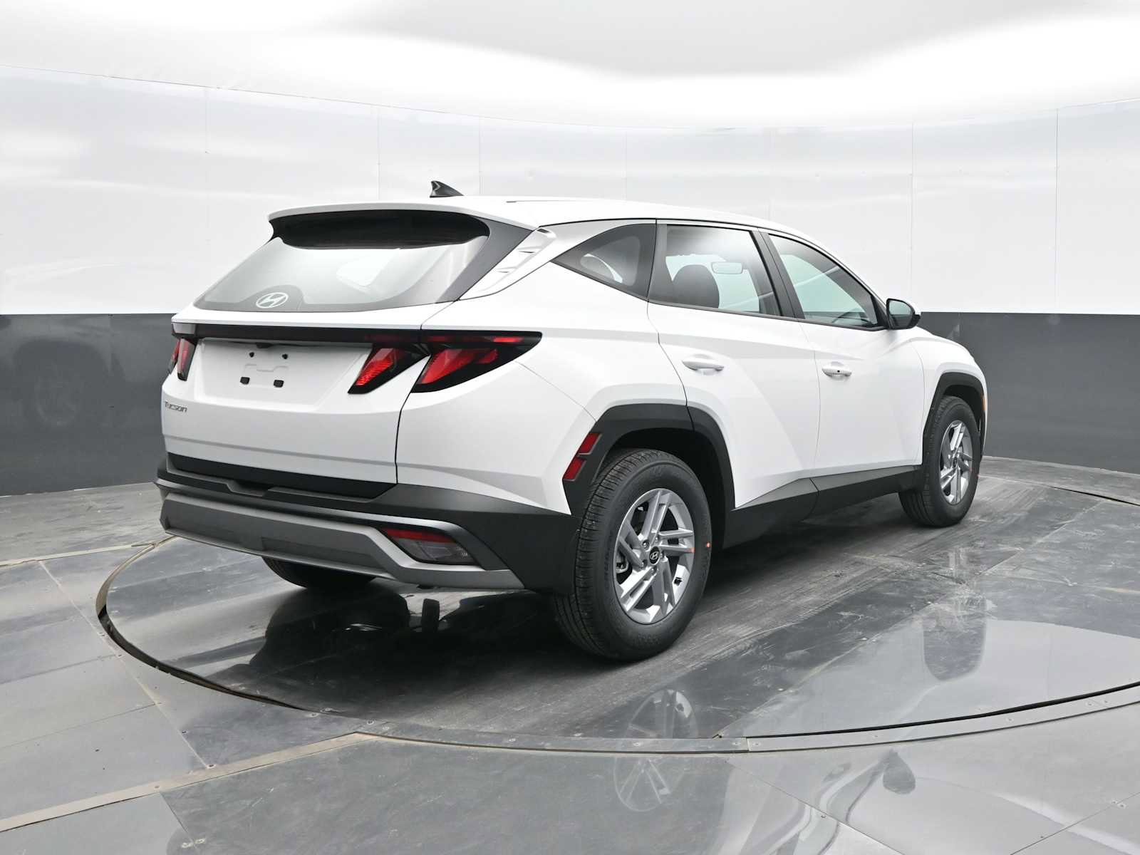 New 2026 Hyundai Tucson SE image 7