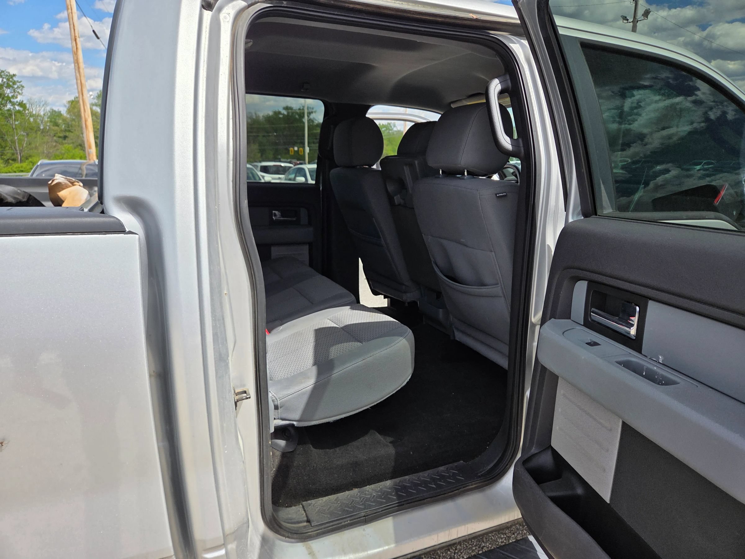 Used 2013 Ford F150 XLT w/ Luxury Equipment Group AWD/4WD image 19