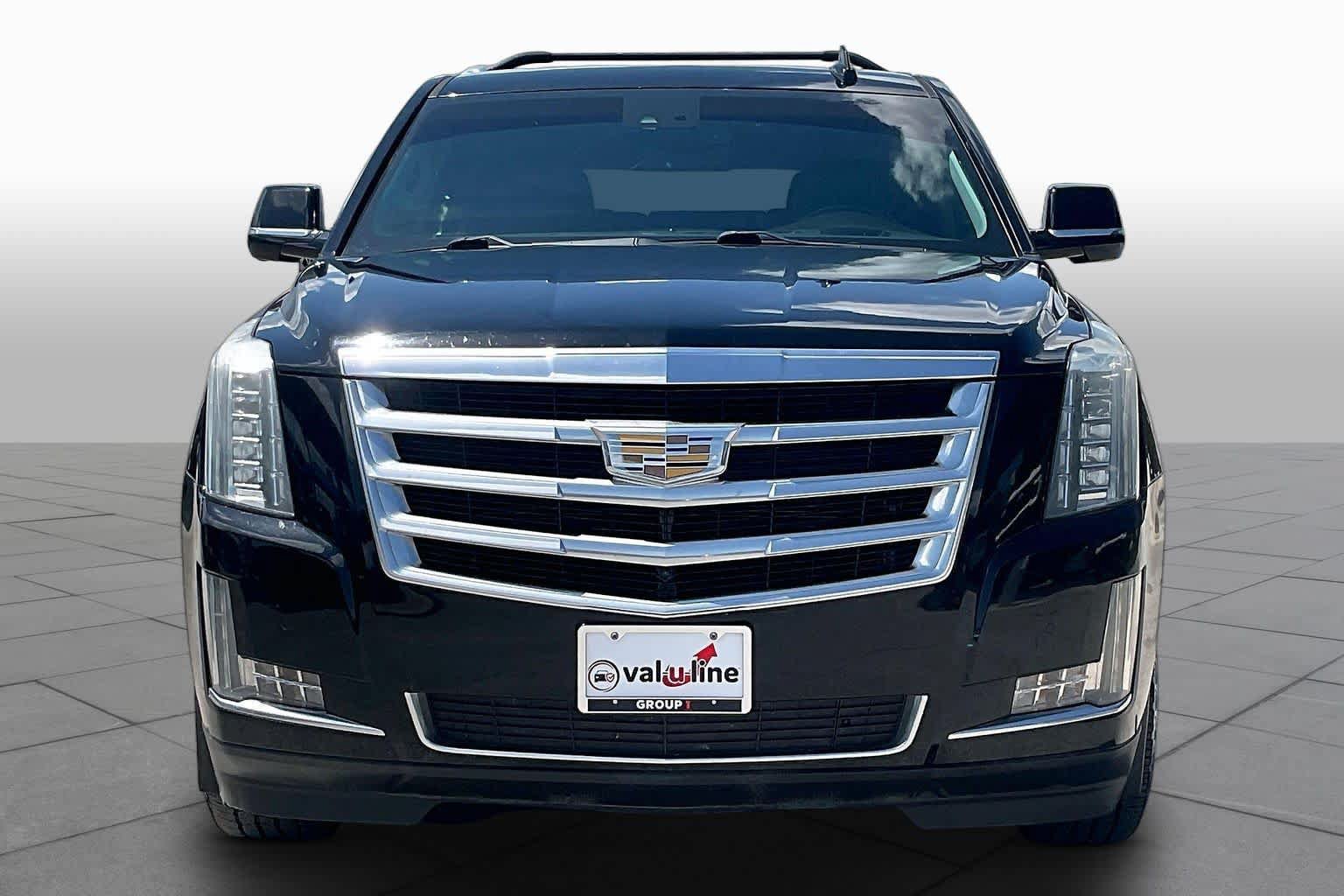 Used 2015 Cadillac Escalade ESV Luxury AWD/4WD image 4