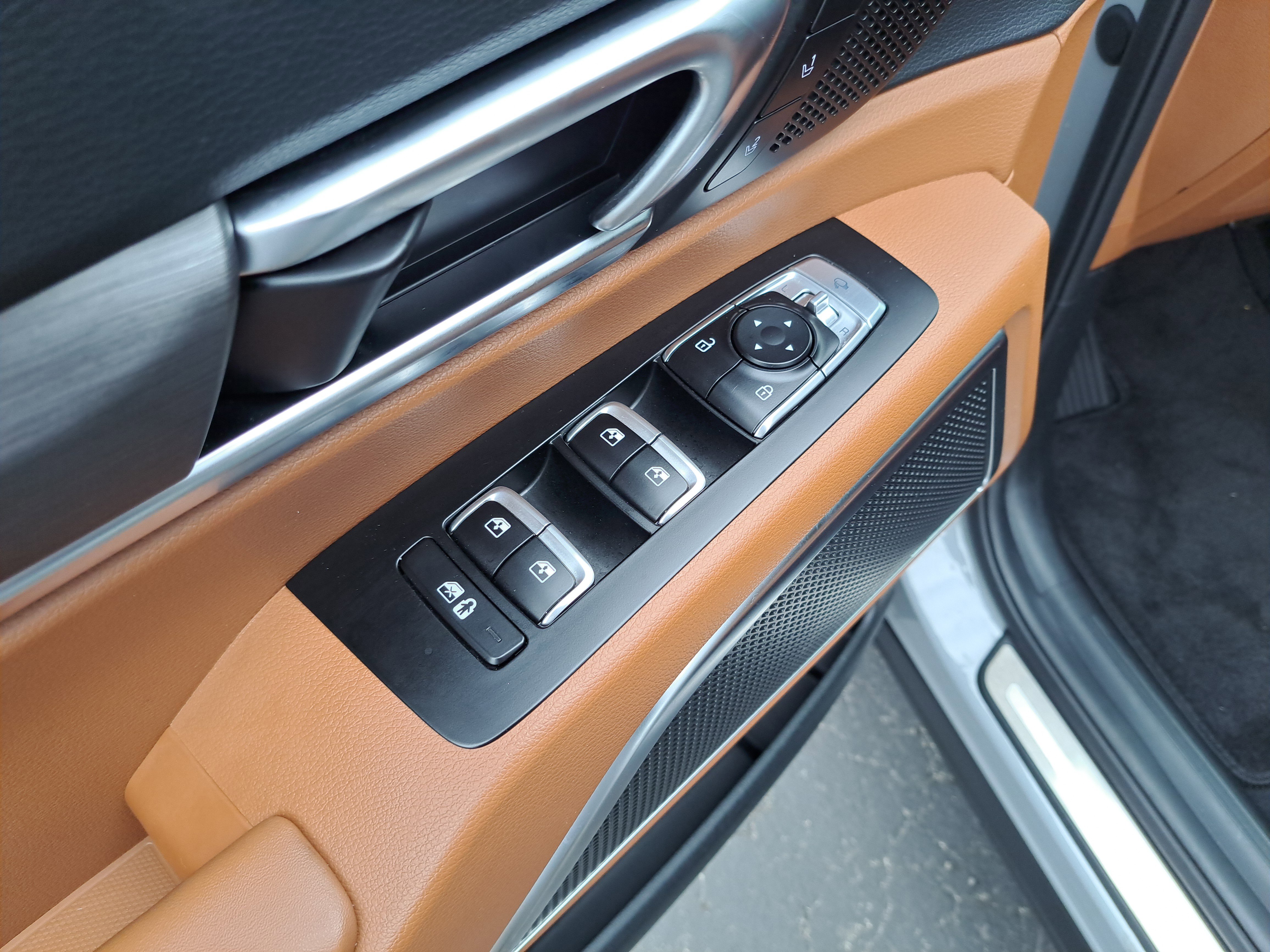 Used 2024 Kia Telluride SX X-Pro image 17