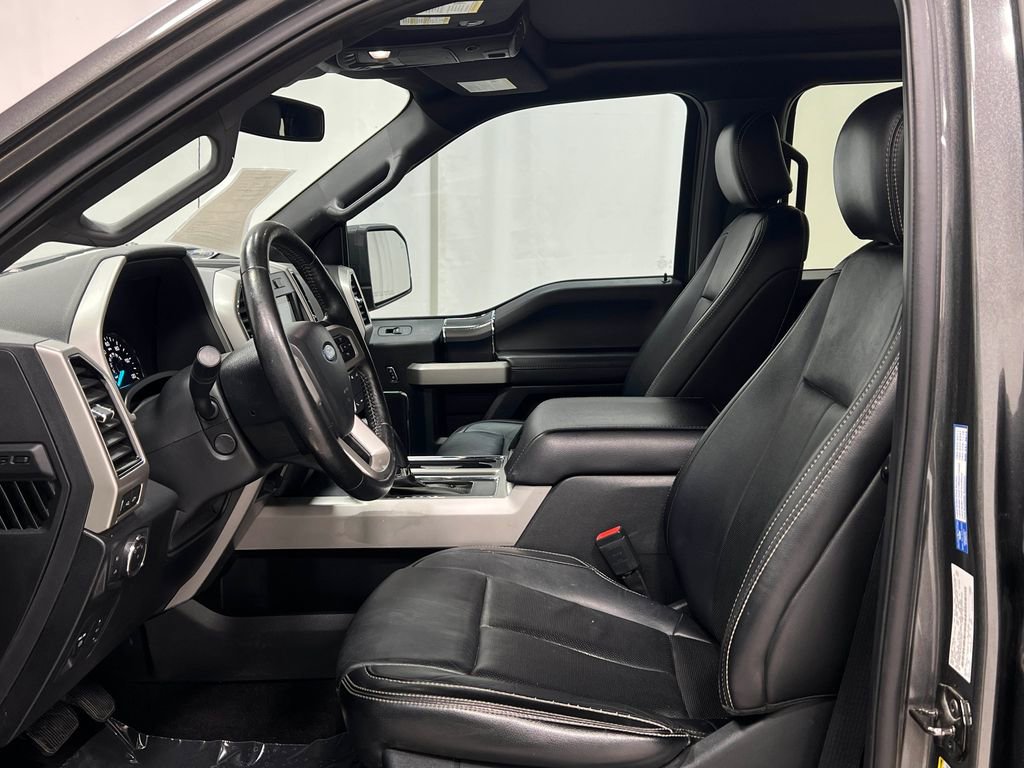 Used 2019 Ford F150 Lariat w/ Equipment Group 502A Luxury AWD/4WD image 14