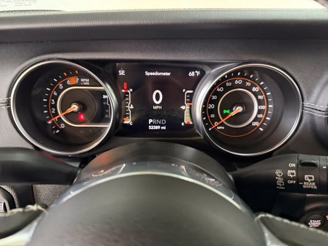 Used 2022 Jeep Wrangler Unlimited Sahara w/ Cold Weather Group AWD/4WD image 23